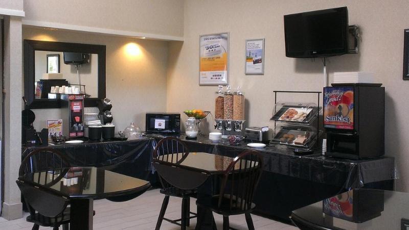 אואן סאונד Comfort Inn מראה חיצוני תמונה